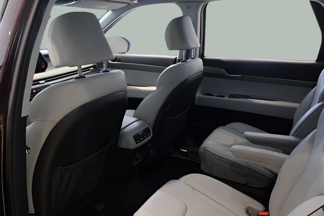 Used 2023 Hyundai Palisade SEL image 15