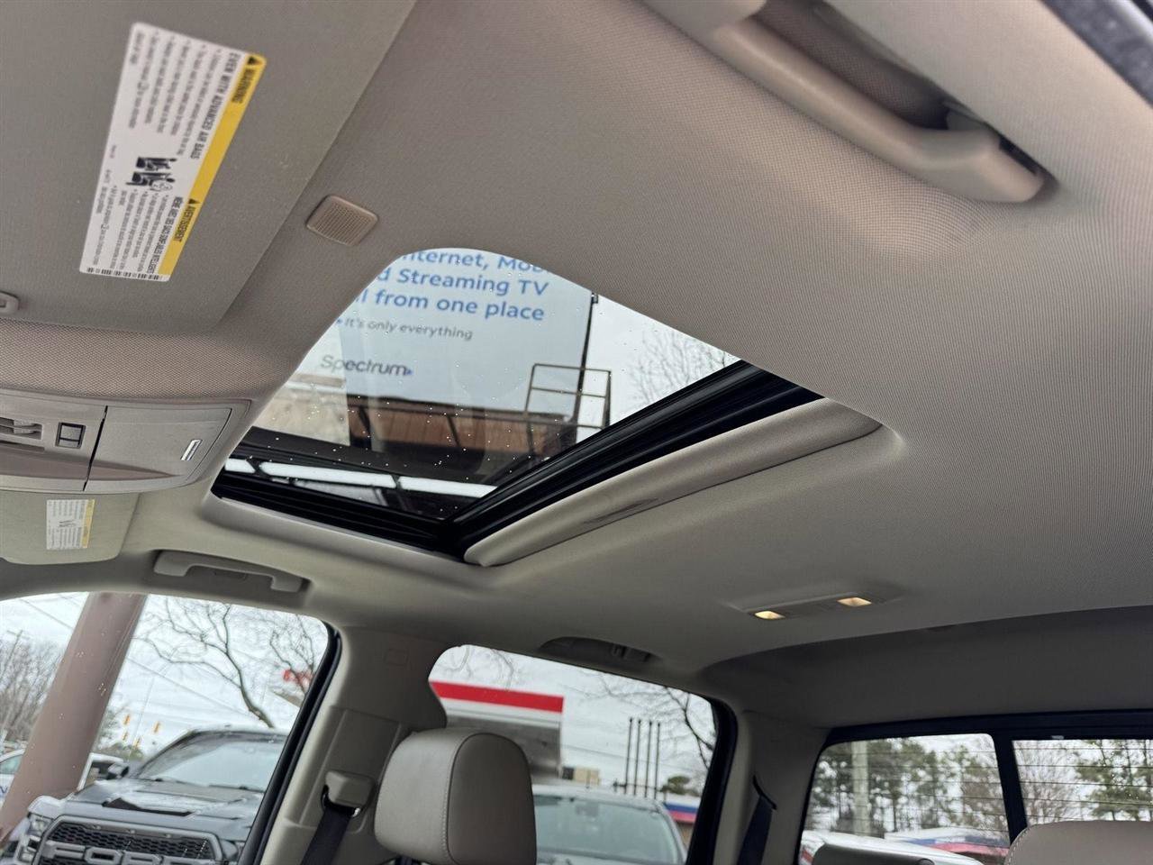 Used 2018 GMC Sierra 1500 SLT w/ SLT Premium Package image 6