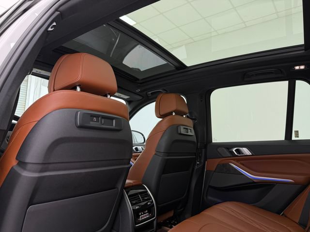 Used 2023 BMW X5 sDrive40i w/ M Sport Package RWD image 29