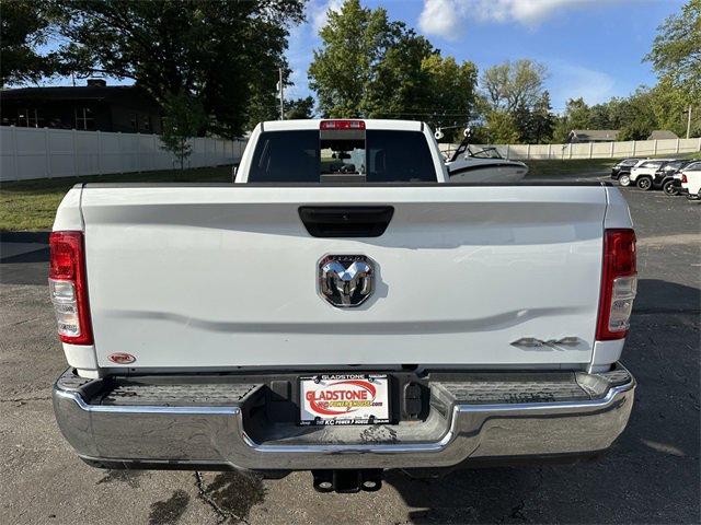 Used 2024 RAM 2500 Tradesman w/ Chrome Appearance Group image 7