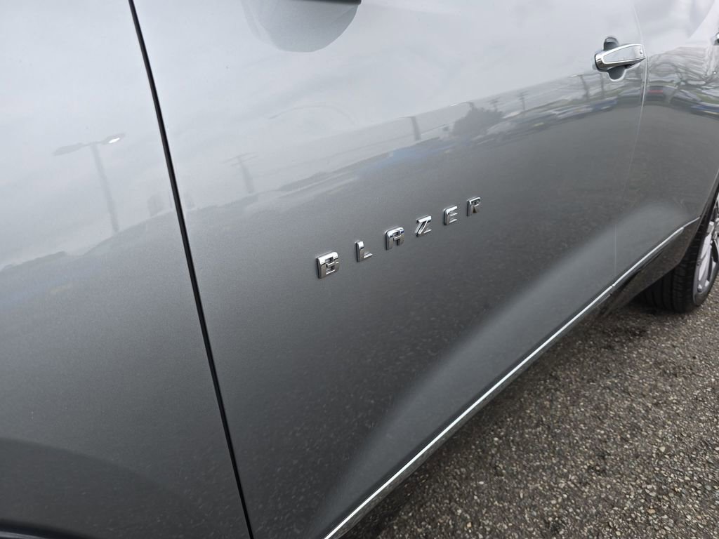 New 2025 Chevrolet Blazer Premier w/ Driver Confidence II Package AWD/4WD image 39