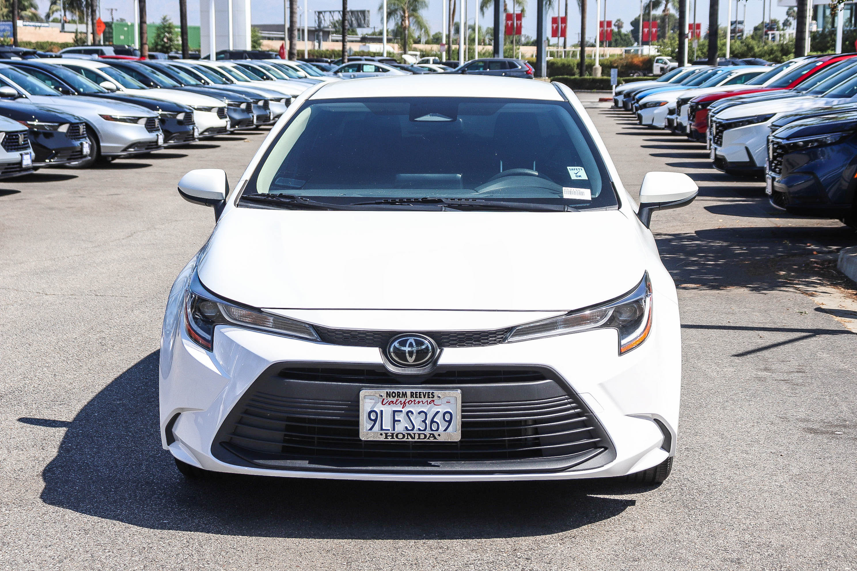 Used 2024 Toyota Corolla LE FWD image 2