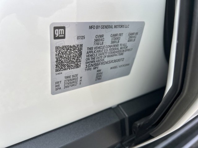 New 2025 Chevrolet Suburban Premier image 39