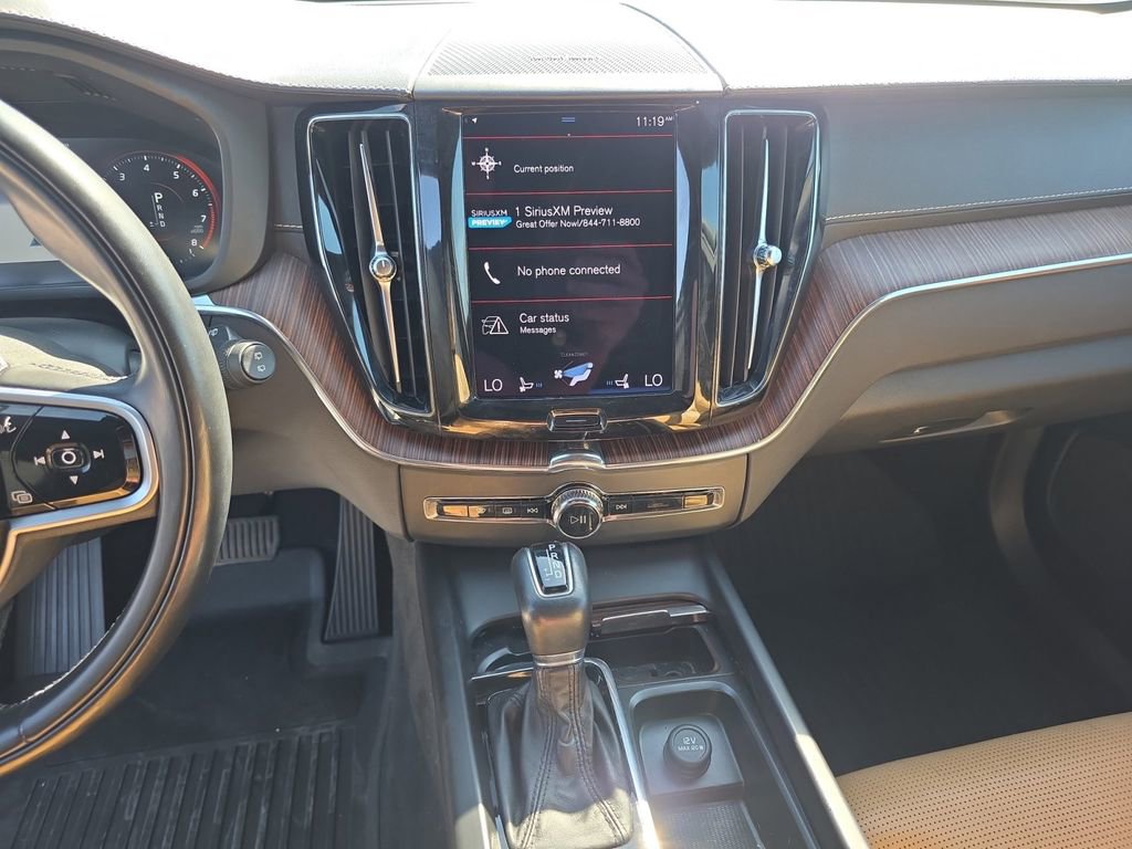 Used 2021 Volvo XC60 T5 Inscription w/ Protection Package Premier image 11
