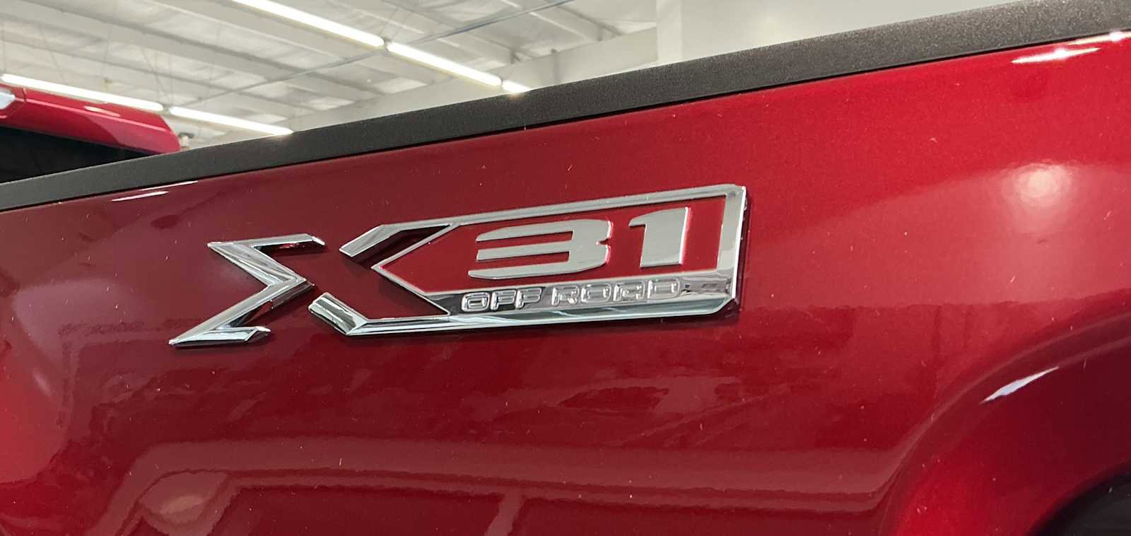 New 2026 GMC Sierra 2500 SLT w/ SLT Premium Package image 27