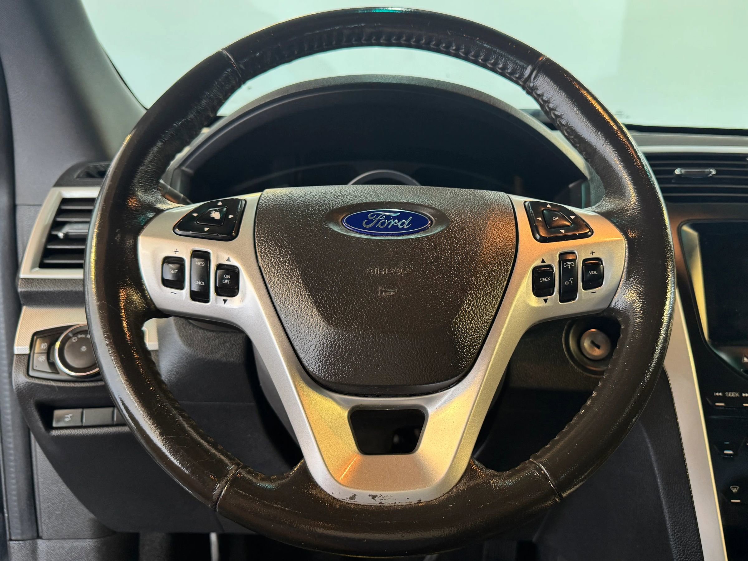 Used 2013 Ford Explorer XLT image 14