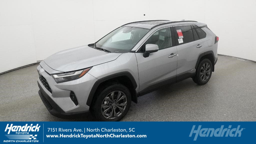 New 2025 Toyota RAV4 XLE Premium w/ Weather Package