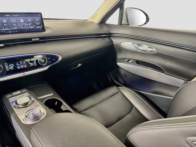 Used 2023 Genesis Electrified GV70 AWD/4WD image 25