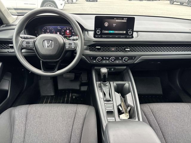 Used 2025 Honda Accord SE image 11