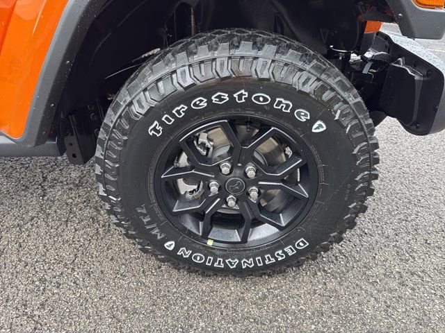 New 2025 Jeep Gladiator Sport AWD/4WD image 12