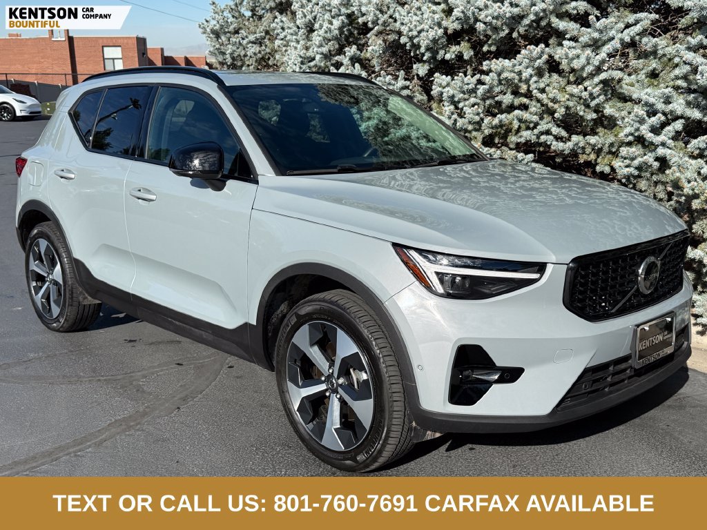 Used 2026 Volvo XC40 B5 Plus AWD/4WD image 12