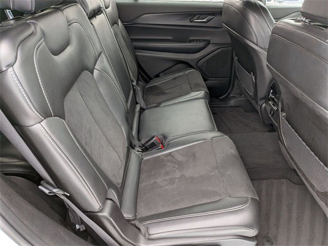 Certified 2024 Jeep Grand Cherokee L Laredo image 29