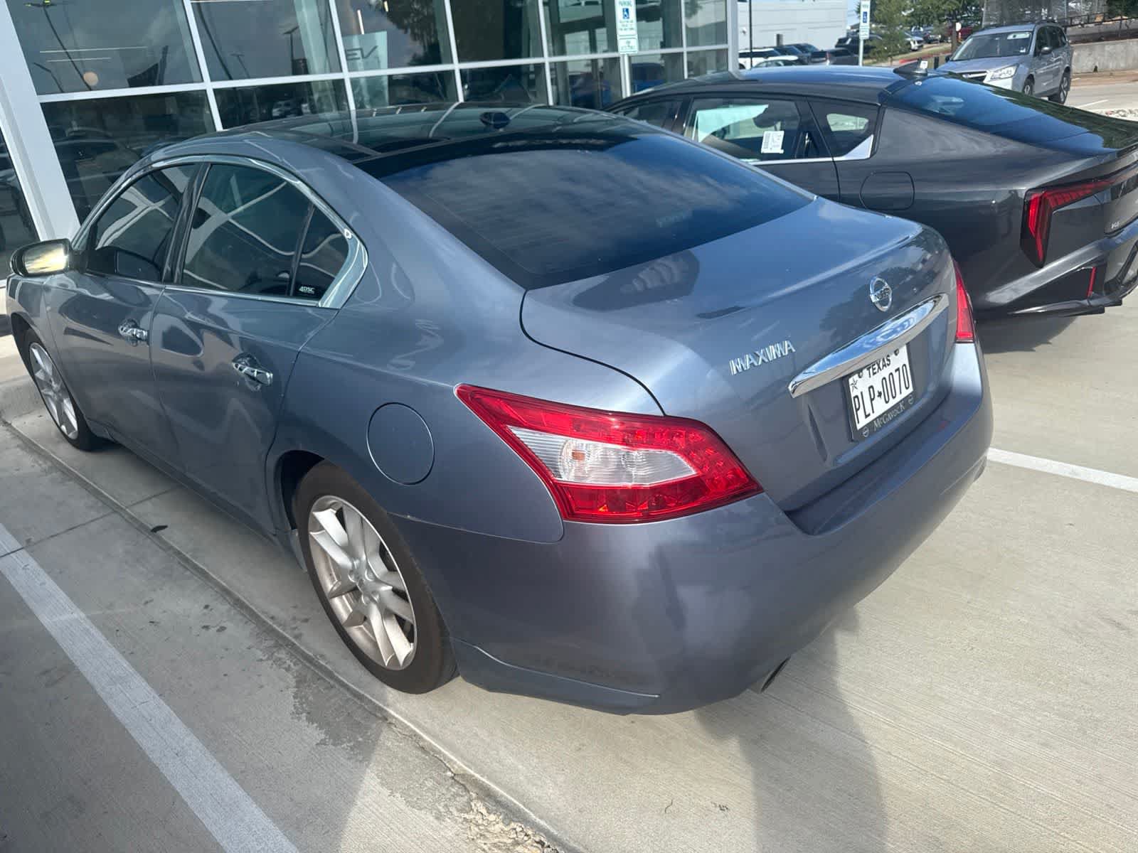 Used 2011 Nissan Maxima 3.5 SV w/ Premium Pkg FWD image 6
