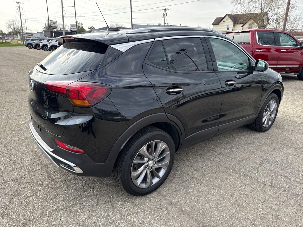 Used 2023 Buick Encore GX Essence w/ Experience Buick Package image 5