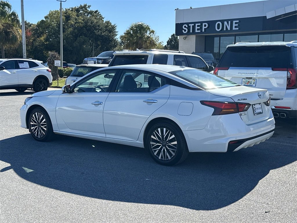Used 2023 Nissan Altima 2.5 SV image 5