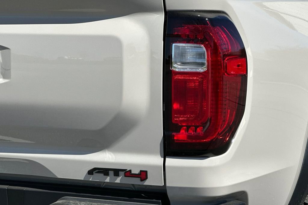 New 2026 GMC Canyon AT4 w/ Nightfall Edition AWD/4WD image 7