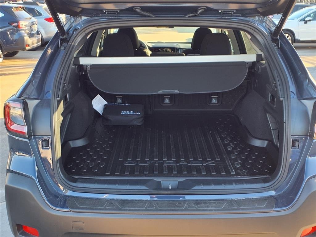 Certified 2025 Subaru Outback Premium image 25