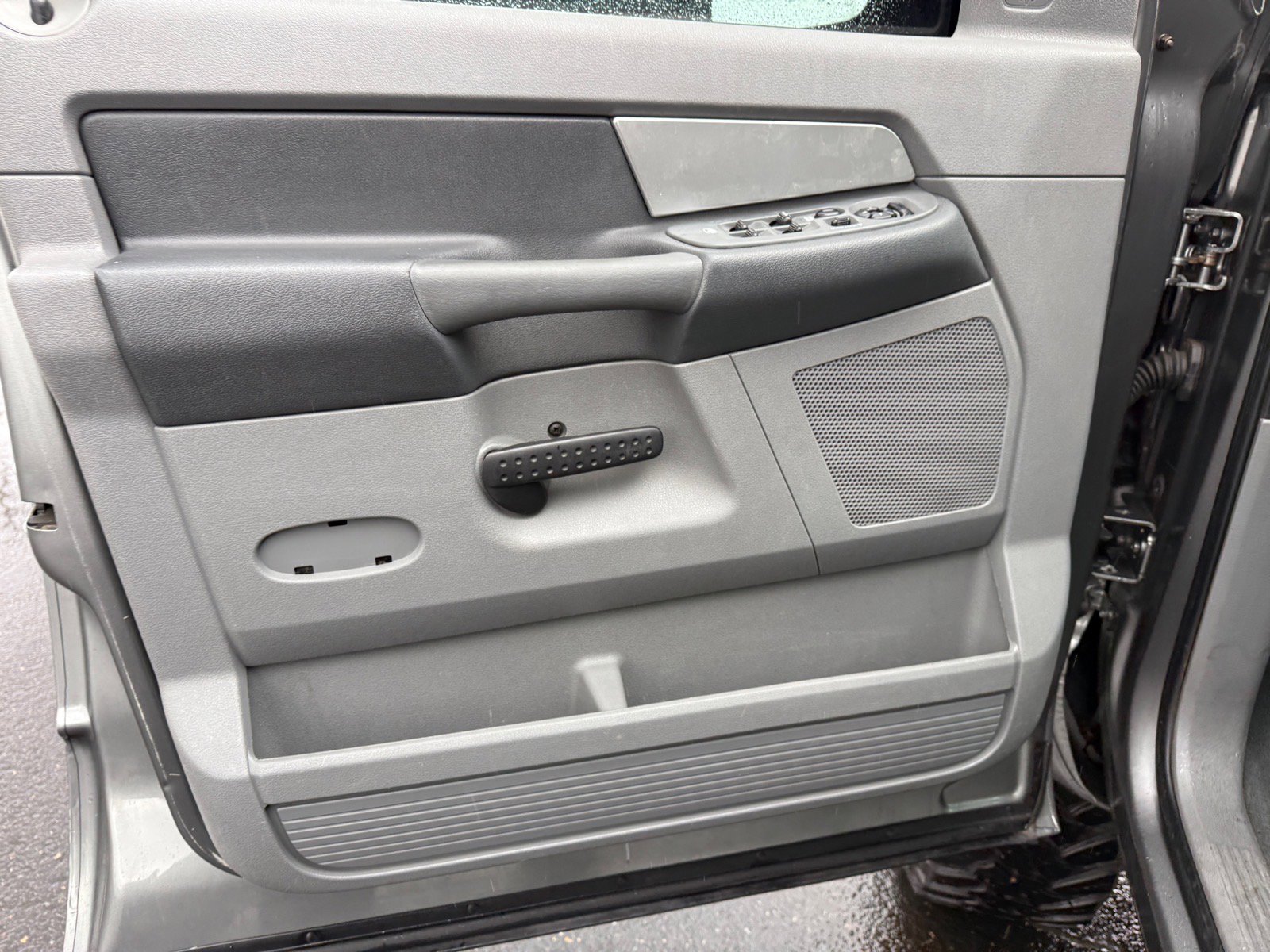 Used 2008 Dodge Ram 2500 Truck SXT image 21