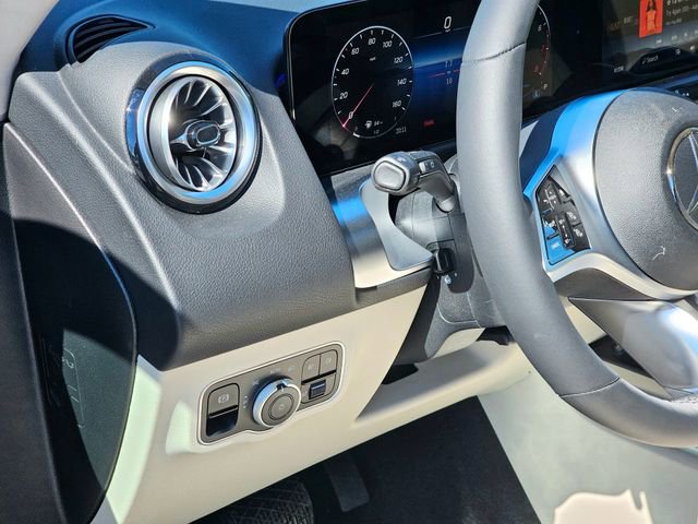 New 2026 Mercedes-Benz GLB 250 4MATIC image 15