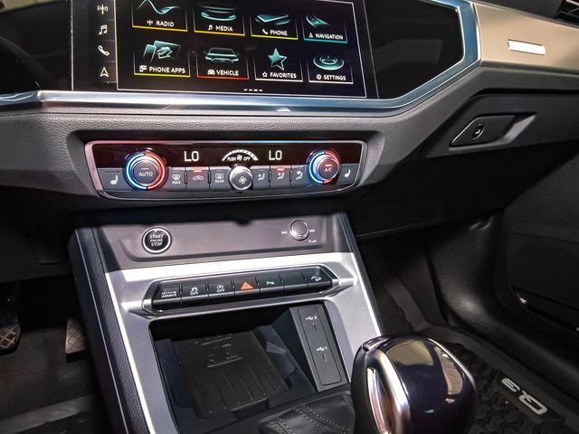 Certified 2024 Audi Q3 2.0T Premium Plus w/ Premium Plus Package image 28