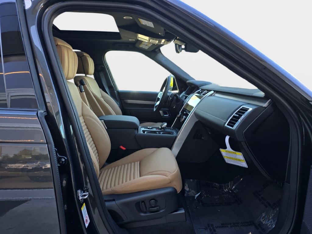 New 2026 Land Rover Discovery Dynamic SE AWD/4WD image 10