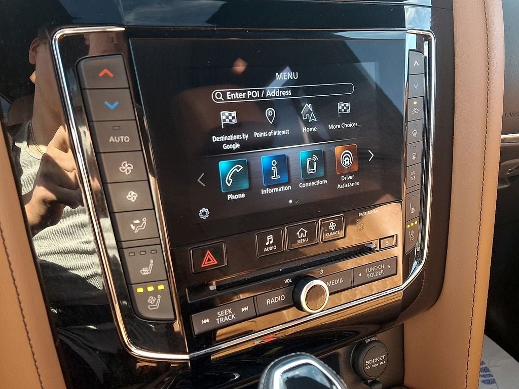 Used 2021 INFINITI QX80 Sensory w/ All-Season Package AWD/4WD image 16