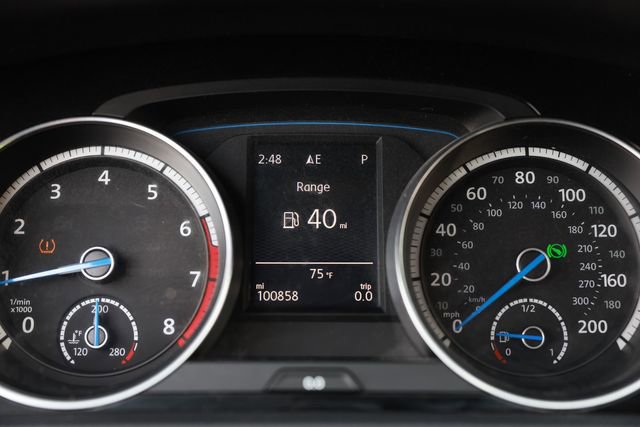 Used 2015 Volkswagen Golf R 4-Door AWD/4WD image 48