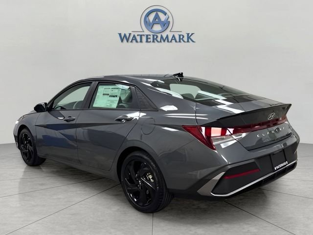 New 2026 Hyundai Elantra Sport image 3