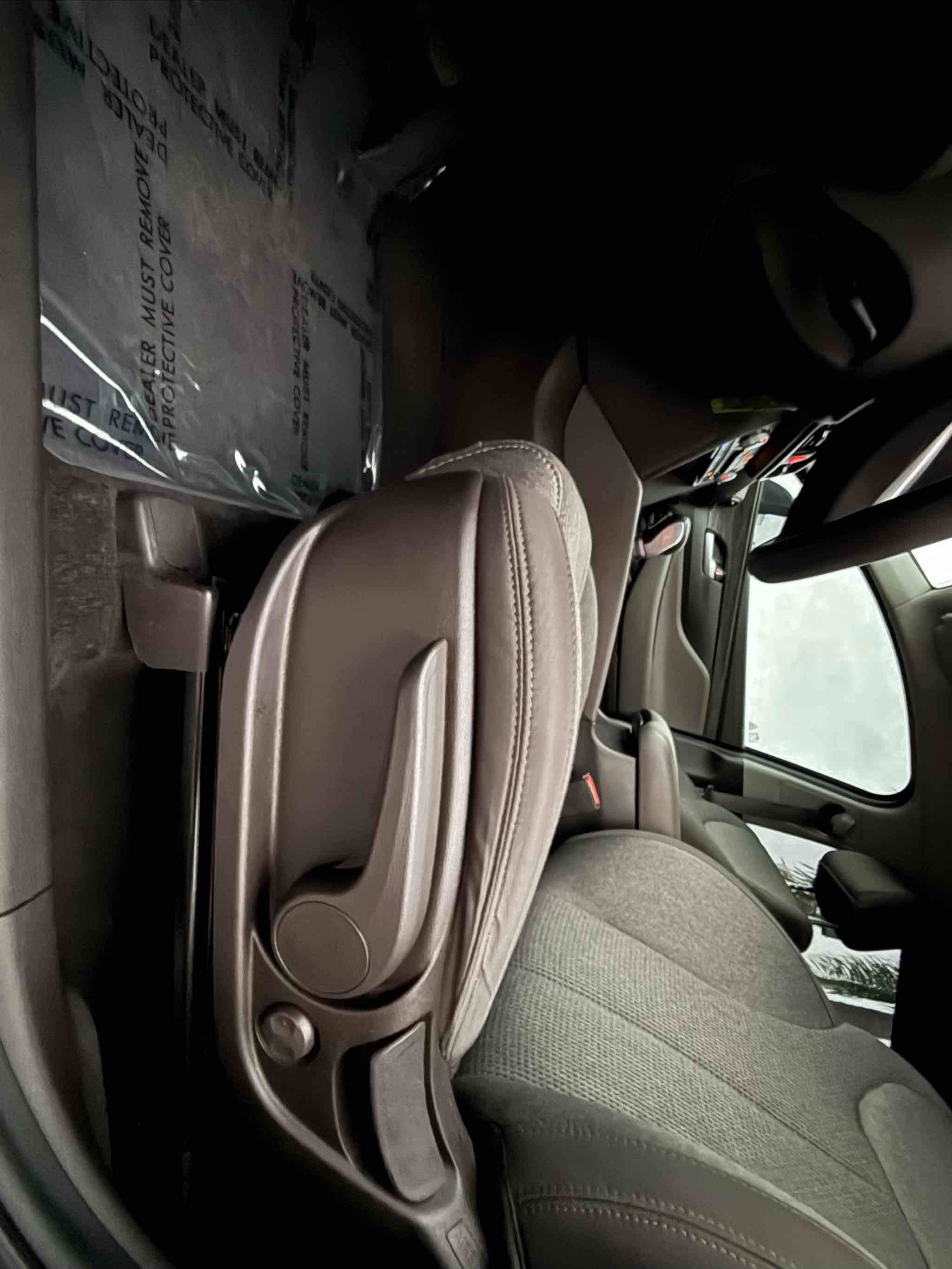 Used 2020 Hyundai Santa Fe SE image 96