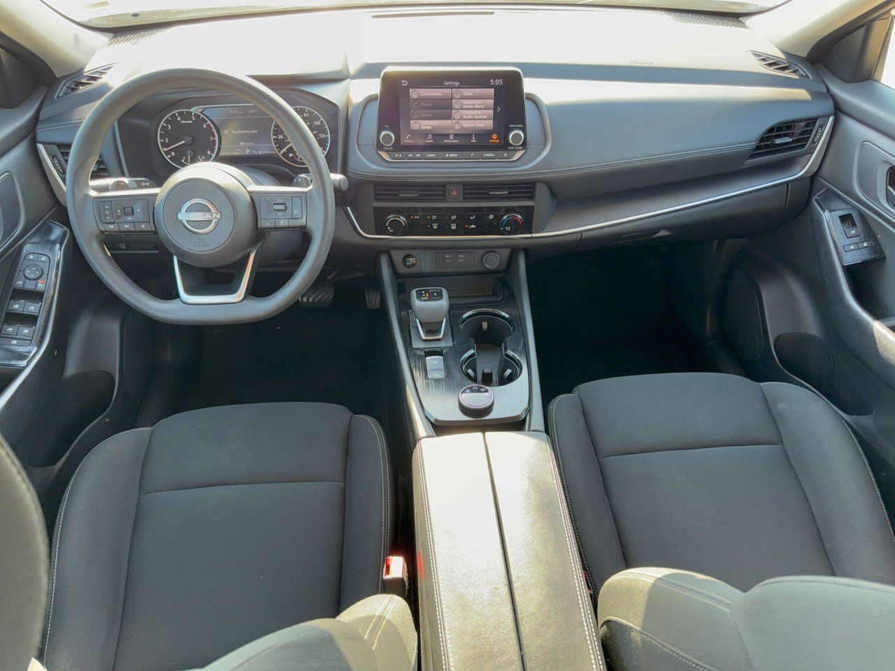 Used 2024 Nissan Rogue S AWD/4WD image 17