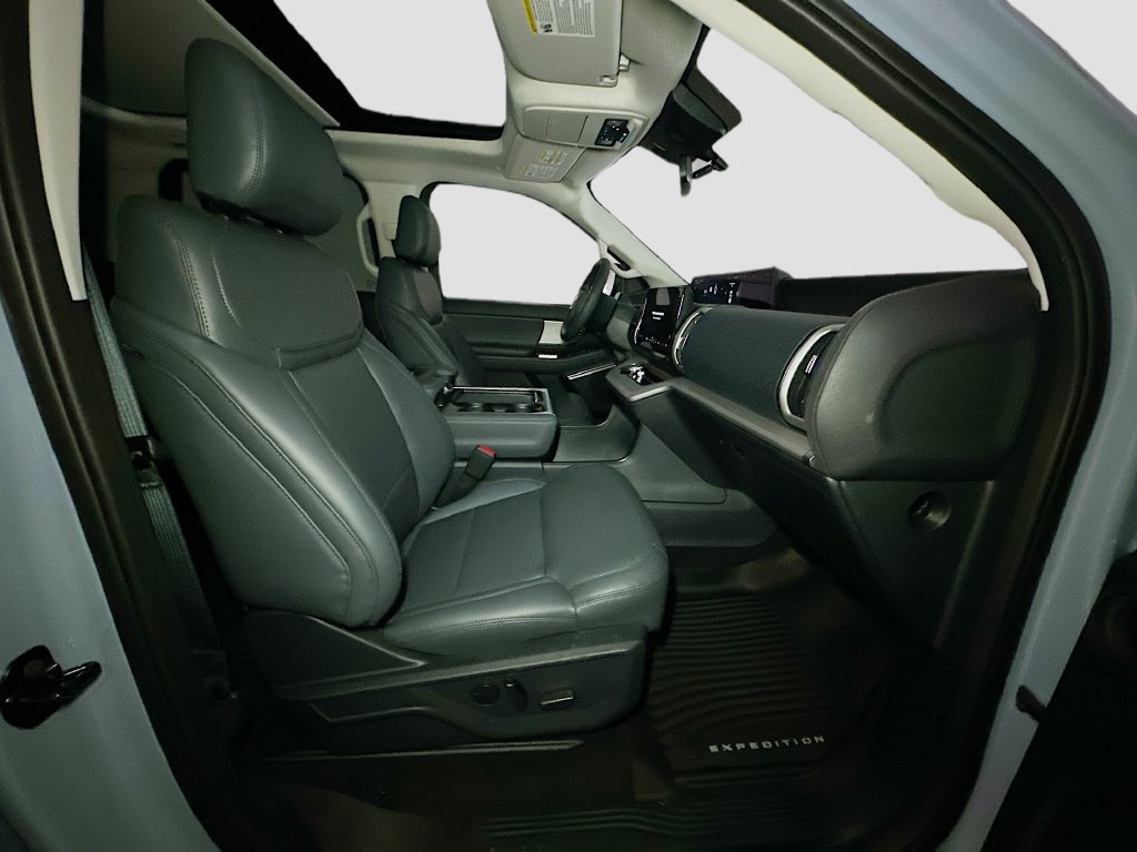 New 2026 Ford Expedition Active AWD/4WD image 38