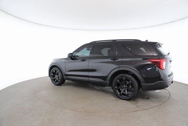 Used 2023 Ford Explorer ST-Line w/ Class IV Trailer Tow Package image 9