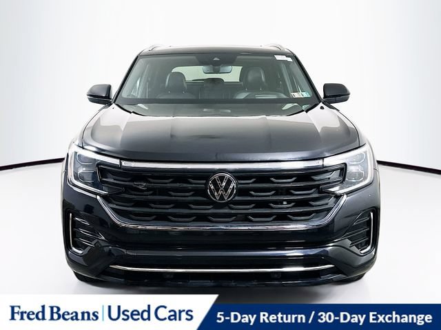 Used 2024 Volkswagen Atlas Cross Sport SEL R-Line AWD/4WD image 2
