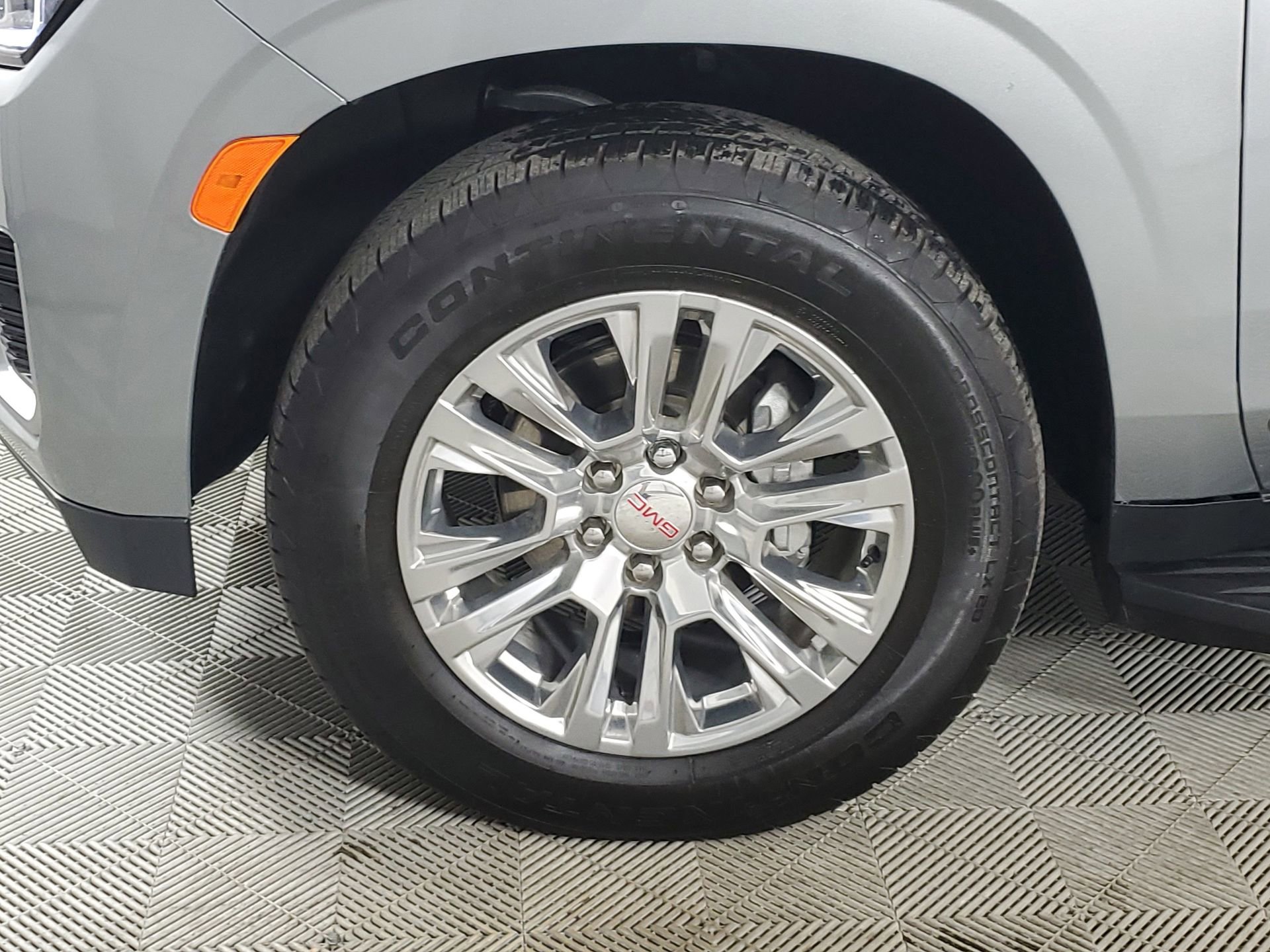 Used 2023 GMC Yukon Denali image 17