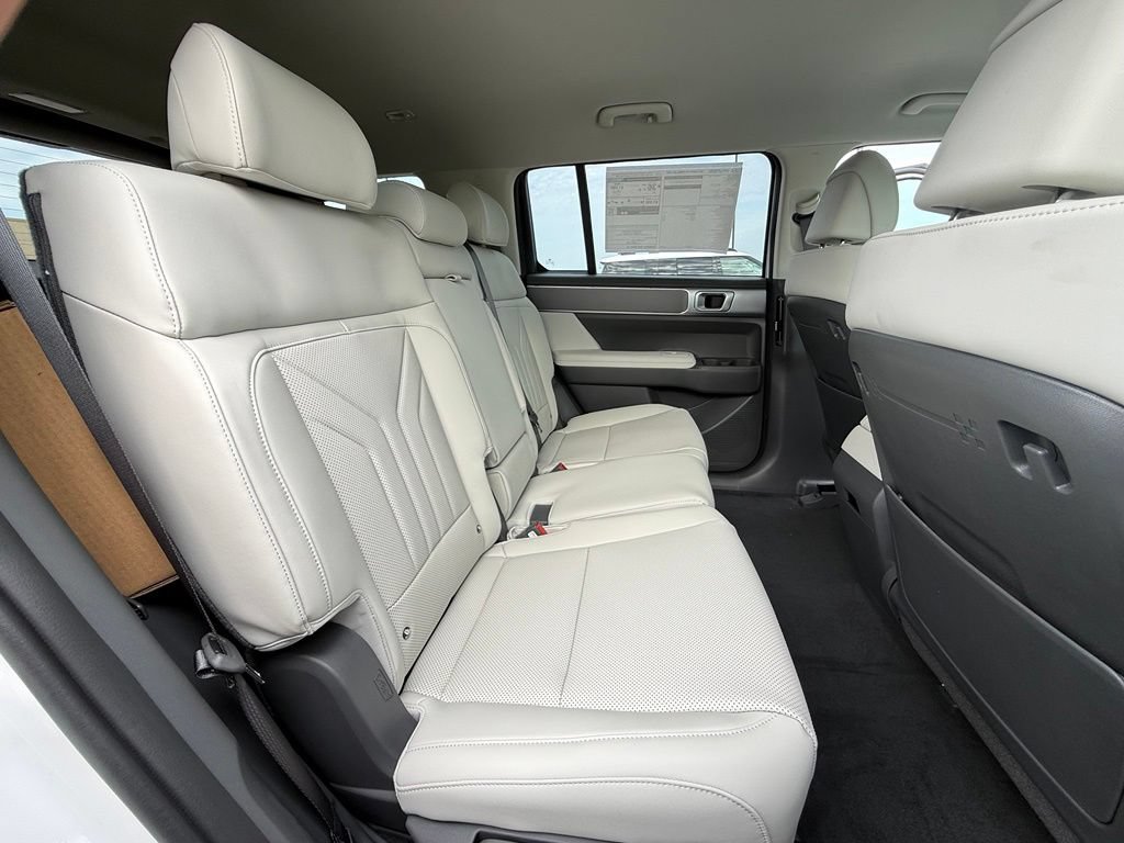 New 2027 Hyundai Santa Fe SEL FWD image 23