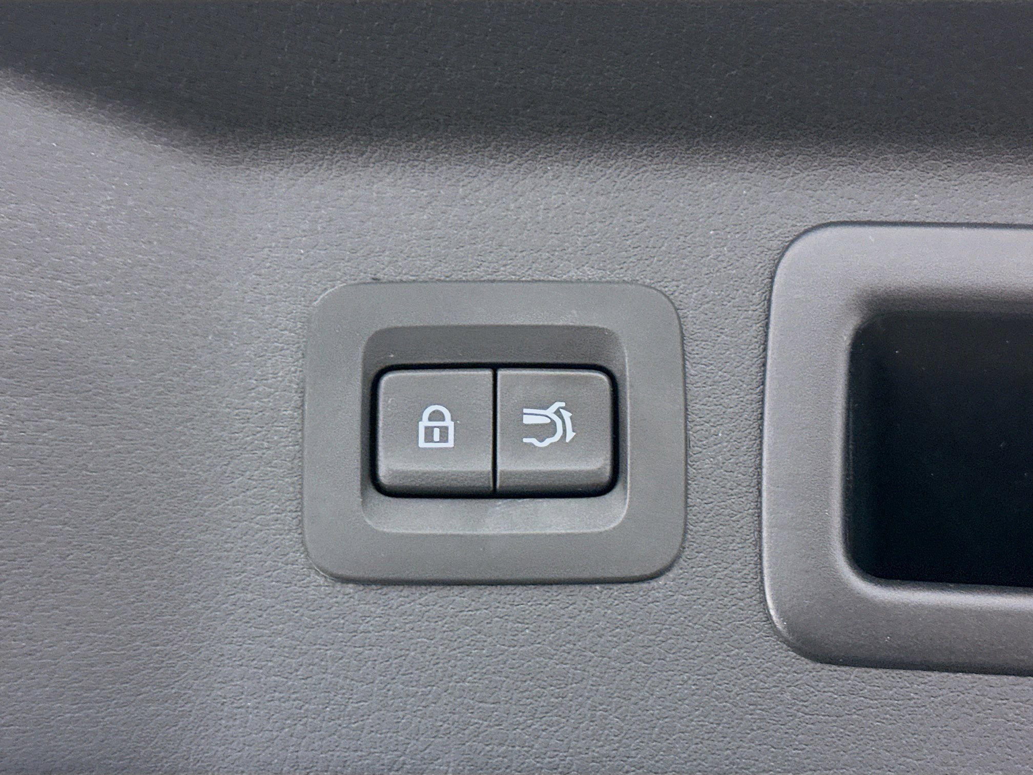 Used 2024 MAZDA CX-90 Plug-In Hybrid w/ Premium Plus image 33