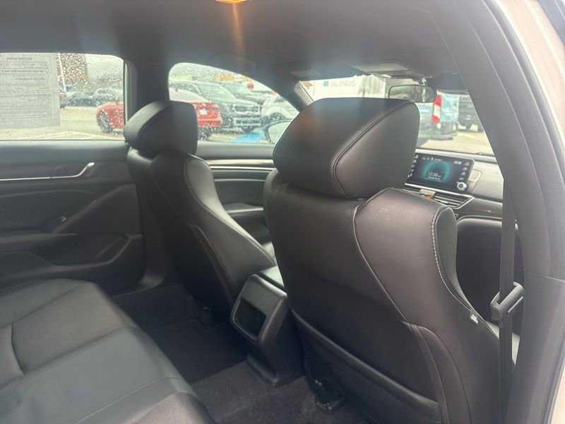 Used 2018 Honda Accord Sport image 9