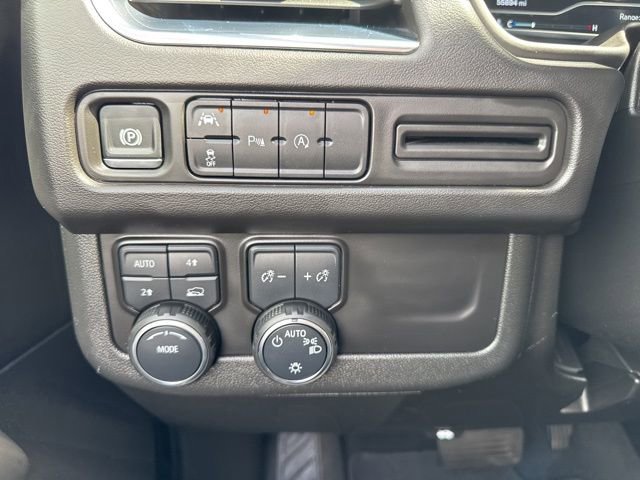 Used 2024 Chevrolet Suburban LT AWD/4WD image 24