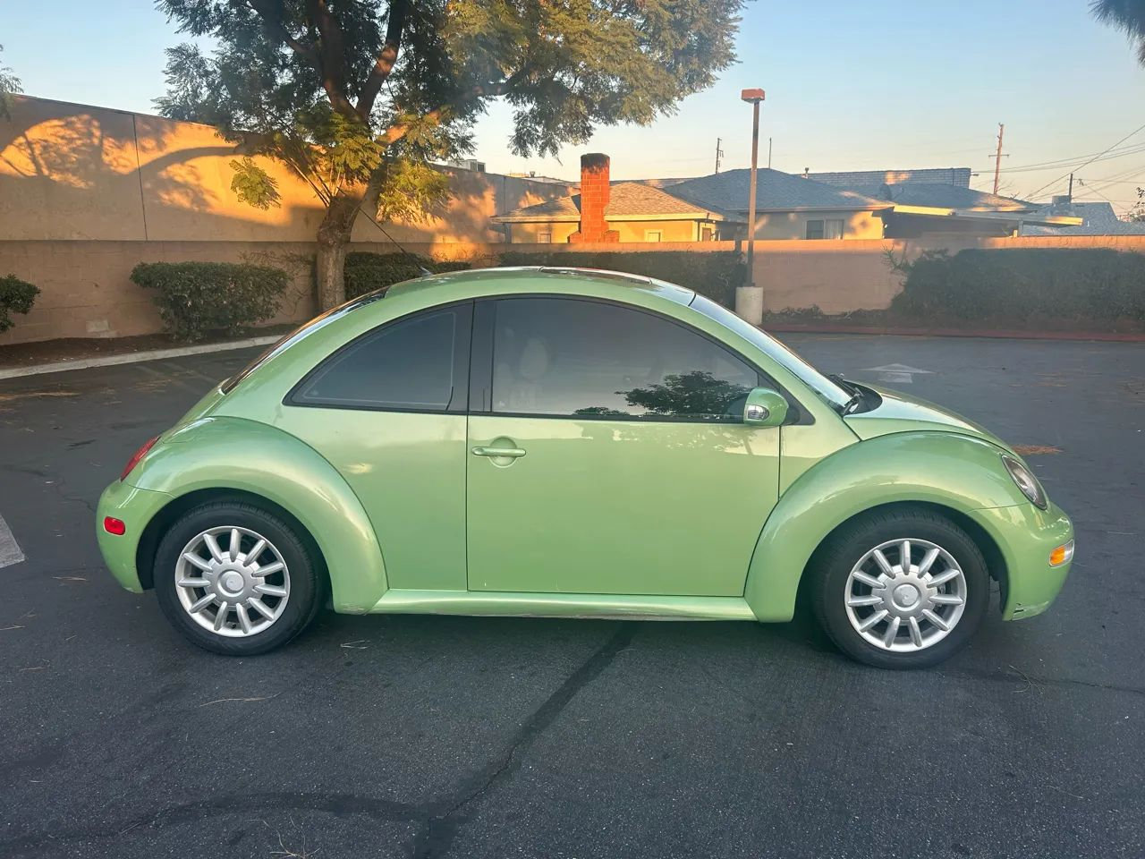 Used 2004 Volkswagen Beetle GLS image 18