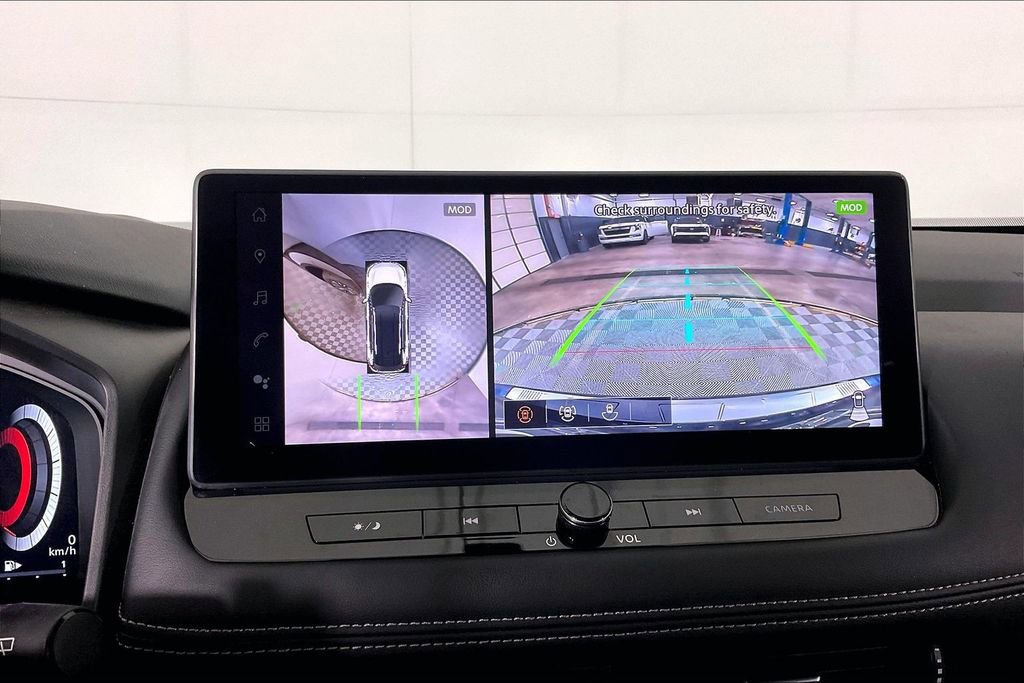 Used 2025 Nissan Rogue Platinum w/ Platinum Premium Package image 31