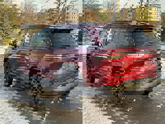 Used 2023 Jeep Grand Cherokee Altitude image 33