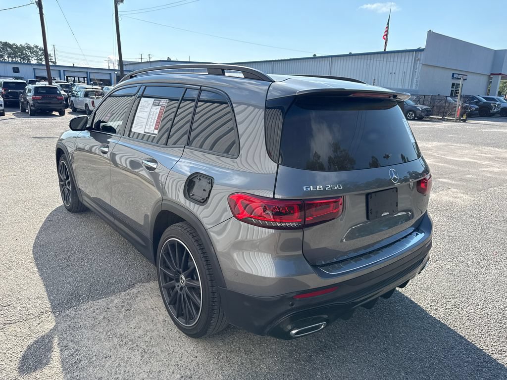 Used 2023 Mercedes-Benz GLB 250 w/ AMG Line image 6
