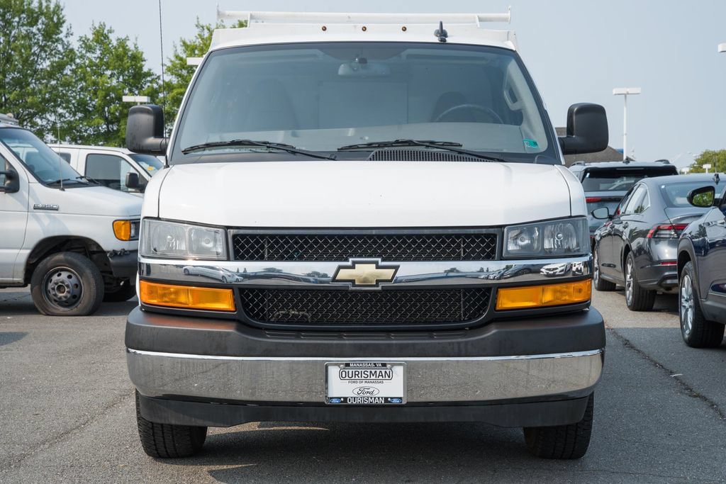 Used 2024 Chevrolet Express 3500 w/ Power Convenience Package RWD image 2