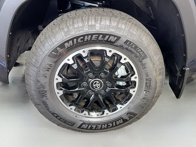 New 2026 Toyota Tundra SR5 AWD/4WD image 10