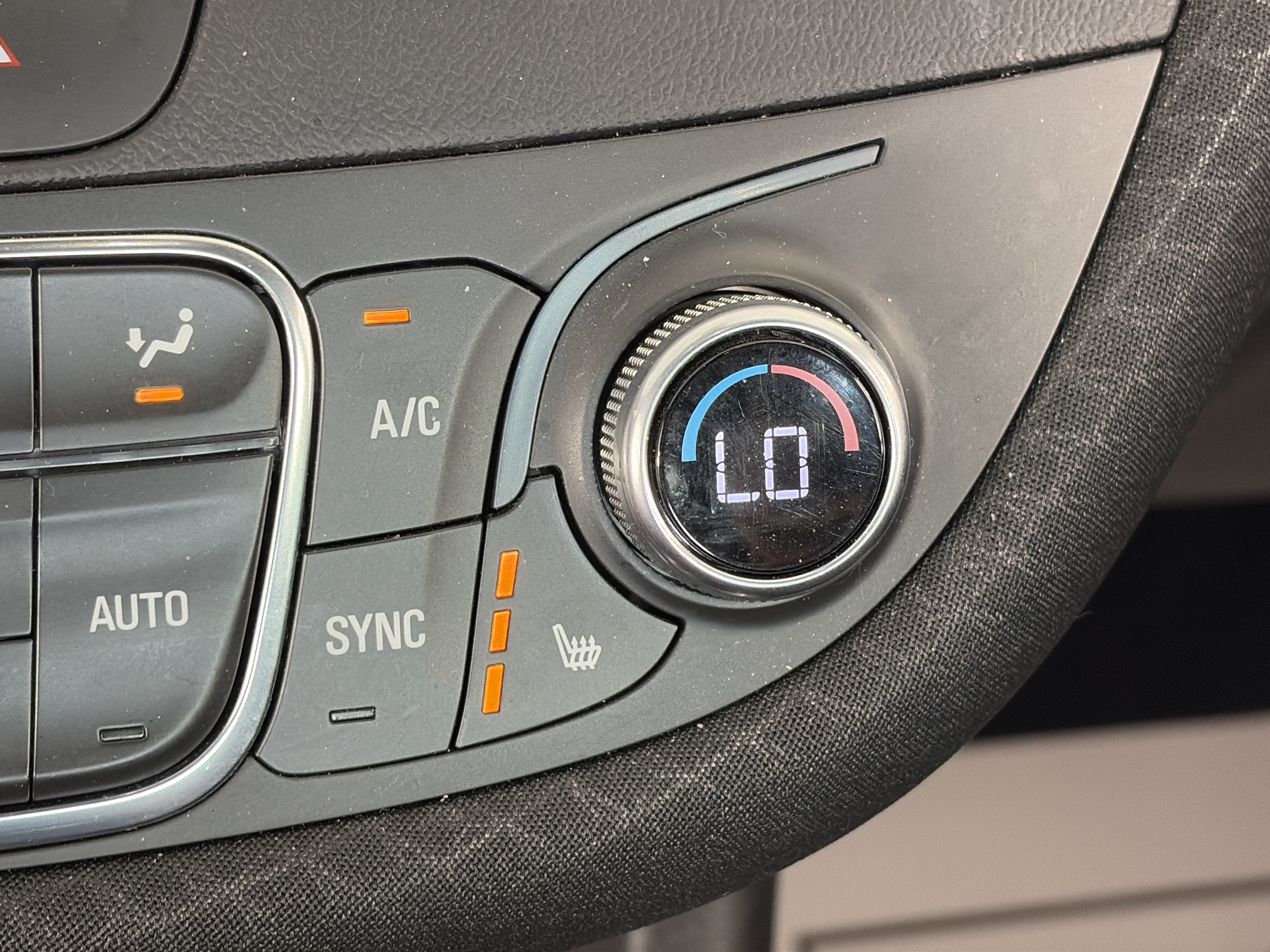 Used 2022 Chevrolet Malibu LT FWD image 24