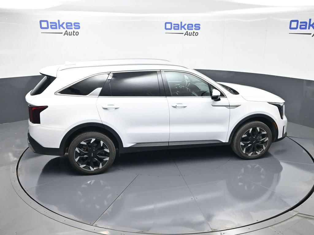 Certified 2026 Kia Sorento EX AWD/4WD image 54