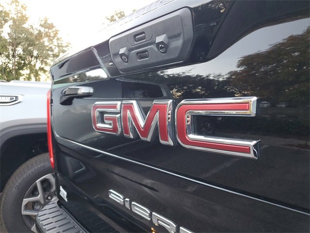 Used 2022 GMC Sierra 1500 AT4 w/ AT4 Premium Package image 6