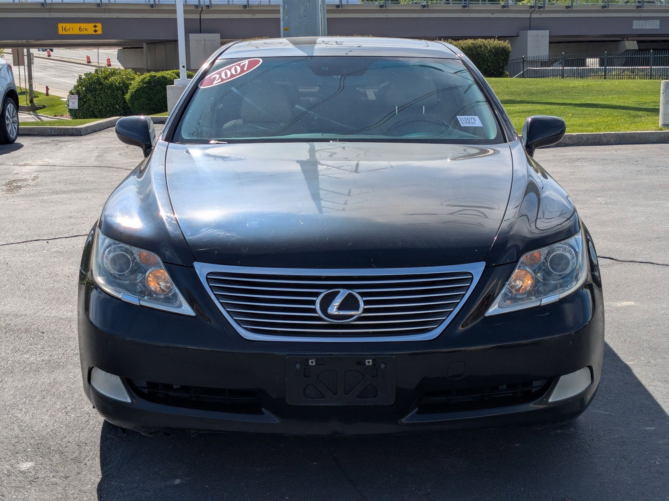Used 2007 Lexus LS 460 RWD image 8