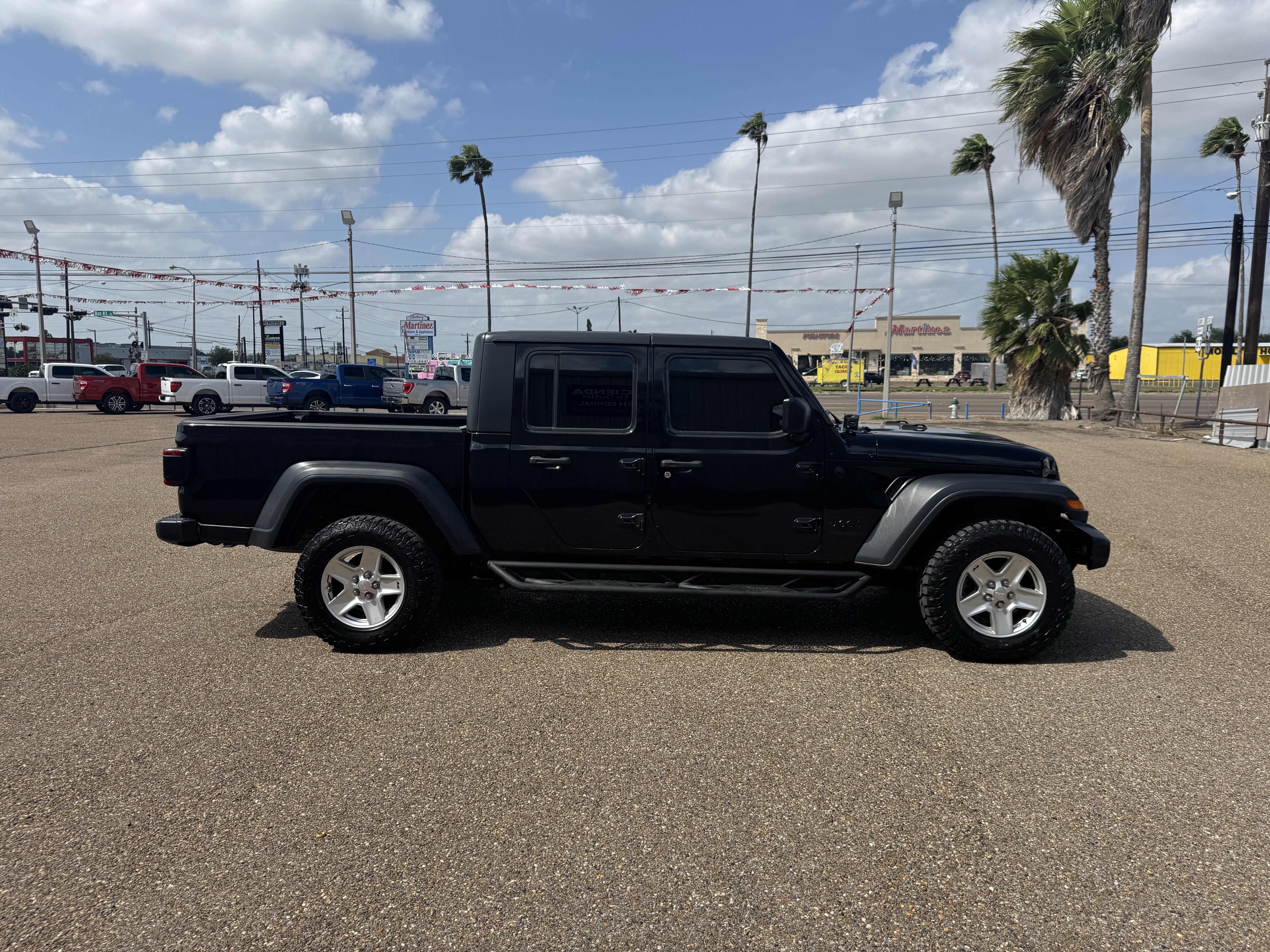 Used 2020 Jeep Gladiator Sport w/ Quick Order Package 24S image 4