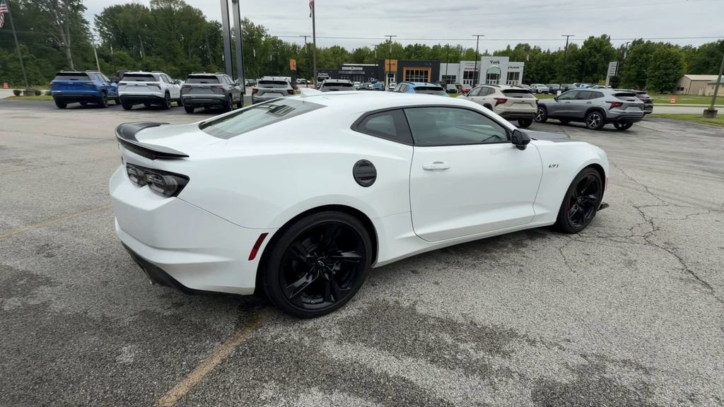 Used 2023 Chevrolet Camaro LT RWD image 8